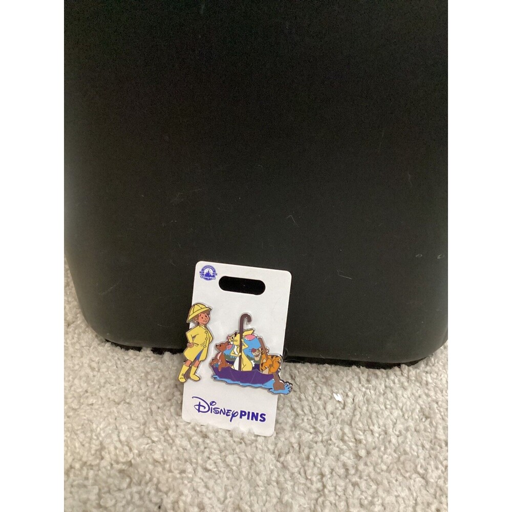 Disney Winnie the Pooh Christopher Robin & Friends Umbrella Pin